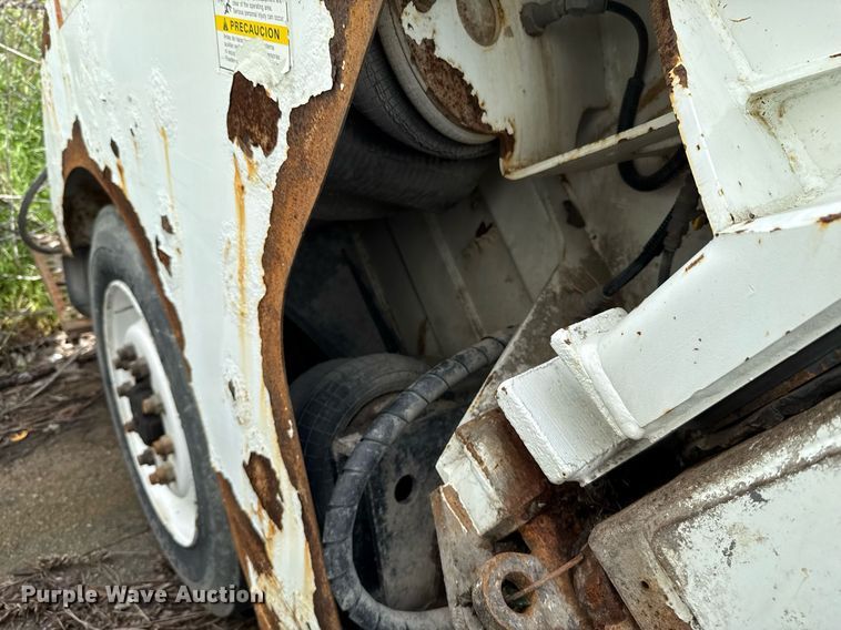 image for item EJ8731 2016 International 7400  refuse truck