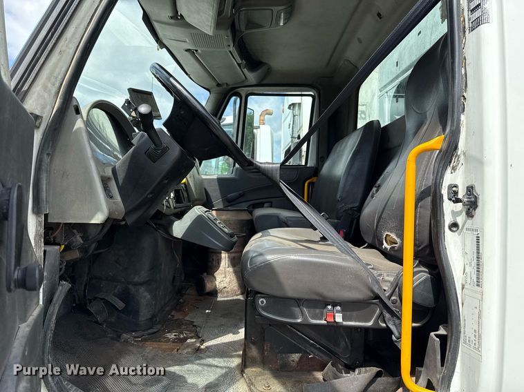 image for item EJ8731 2016 International 7400  refuse truck