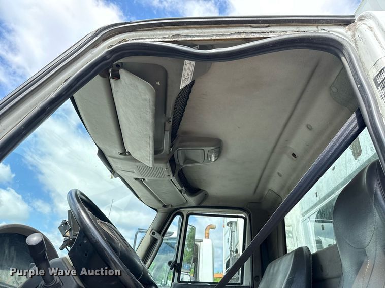 image for item EJ8731 2016 International 7400  refuse truck