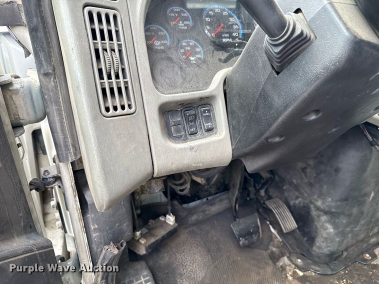 image for item EJ8731 2016 International 7400  refuse truck