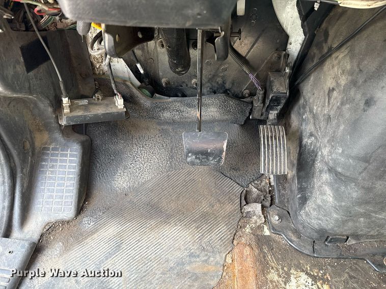 image for item EJ8731 2016 International 7400  refuse truck