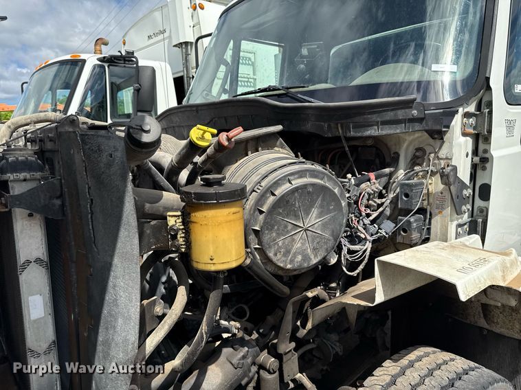 image for item EJ8731 2016 International 7400  refuse truck