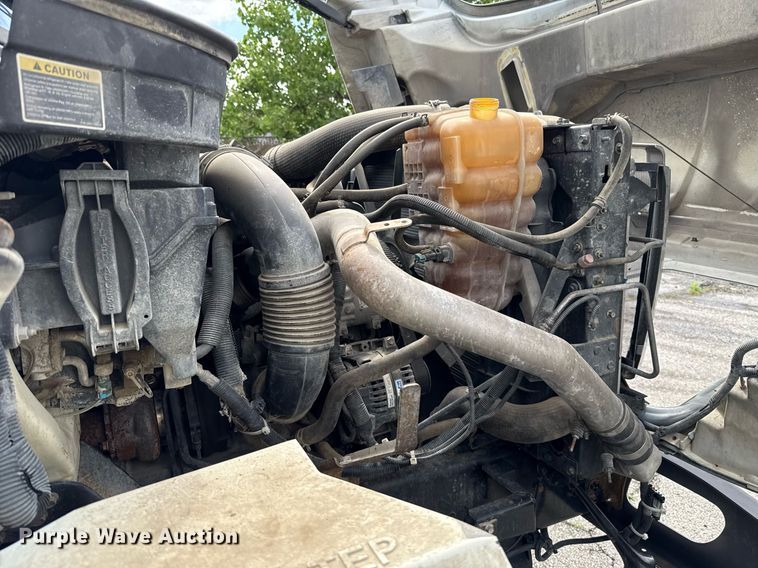 image for item EJ8731 2016 International 7400  refuse truck