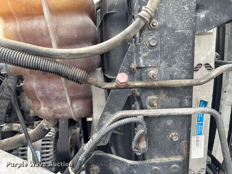 image for item EJ8731 2016 International 7400  refuse truck