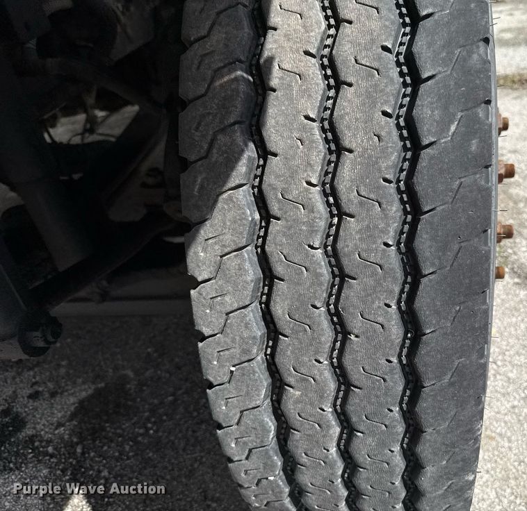 image for item EJ8731 2016 International 7400  refuse truck