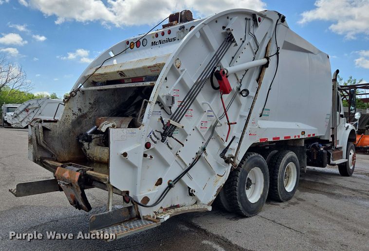 image for item EJ8732 2013 Freightliner Business Class M2 refuse truck