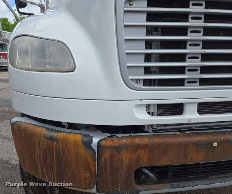 image for item EJ8732 2013 Freightliner Business Class M2 refuse truck