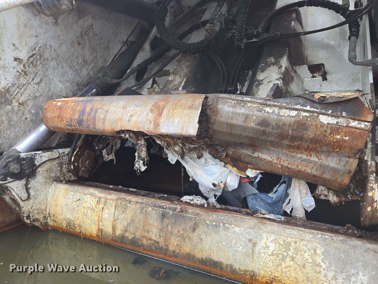 image for item EJ8732 2013 Freightliner Business Class M2 refuse truck