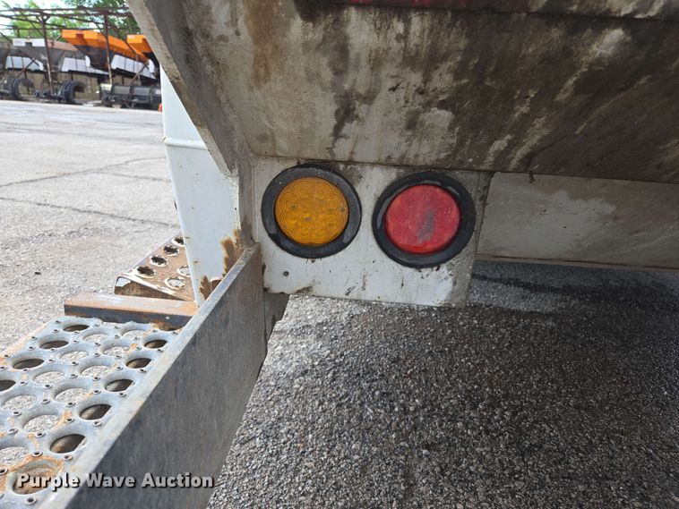 image for item EJ8732 2013 Freightliner Business Class M2 refuse truck