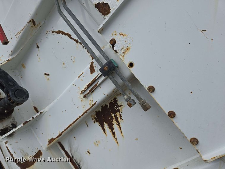 image for item EJ8732 2013 Freightliner Business Class M2 refuse truck