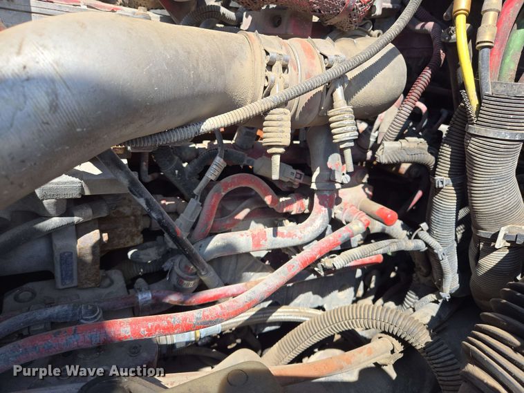 image for item EJ8732 2013 Freightliner Business Class M2 refuse truck