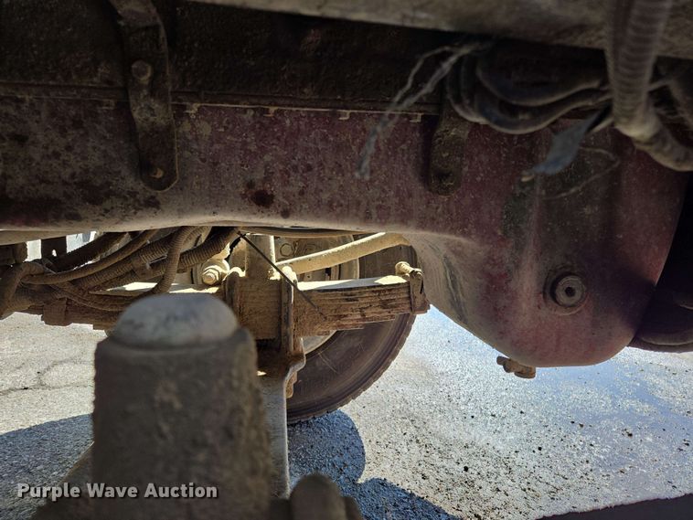 image for item EJ8732 2013 Freightliner Business Class M2 refuse truck