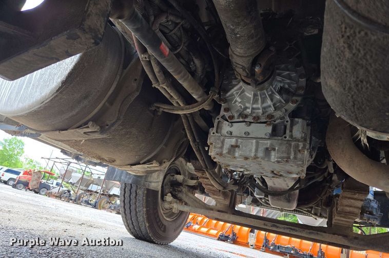 image for item EJ8732 2013 Freightliner Business Class M2 refuse truck