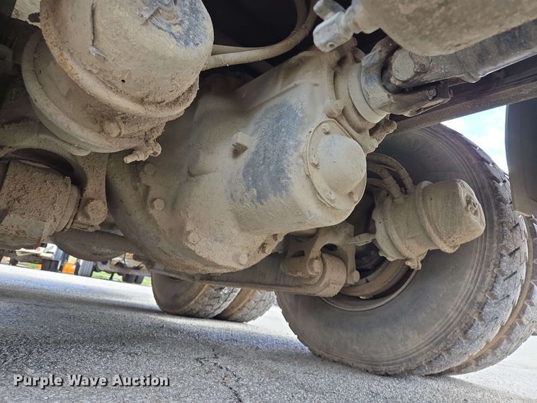 image for item EJ8732 2013 Freightliner Business Class M2 refuse truck