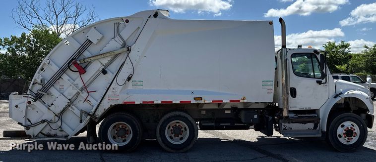 image for item EJ8733 2011 Freightliner Business Class M2 refuse truck