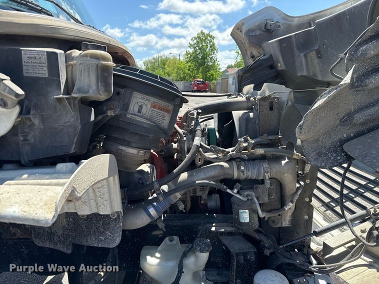 image for item EJ8733 2011 Freightliner Business Class M2 refuse truck