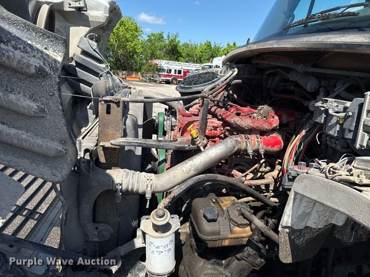 image for item EJ8733 2011 Freightliner Business Class M2 refuse truck