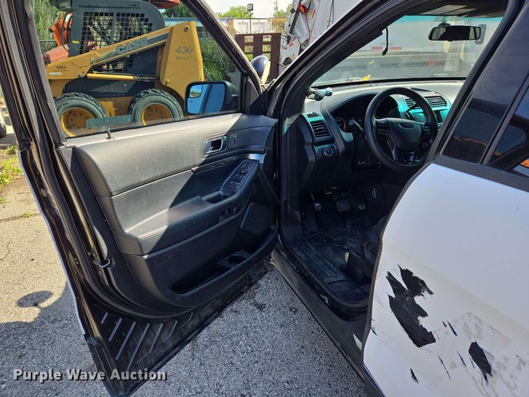 image for item EJ8734 2016 Ford Explorer Police Interceptor SUV