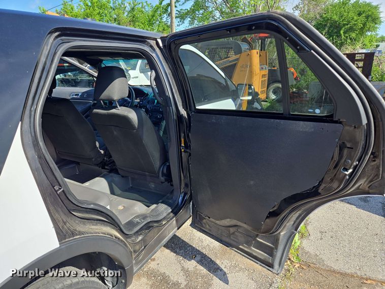 image for item EJ8734 2016 Ford Explorer Police Interceptor SUV