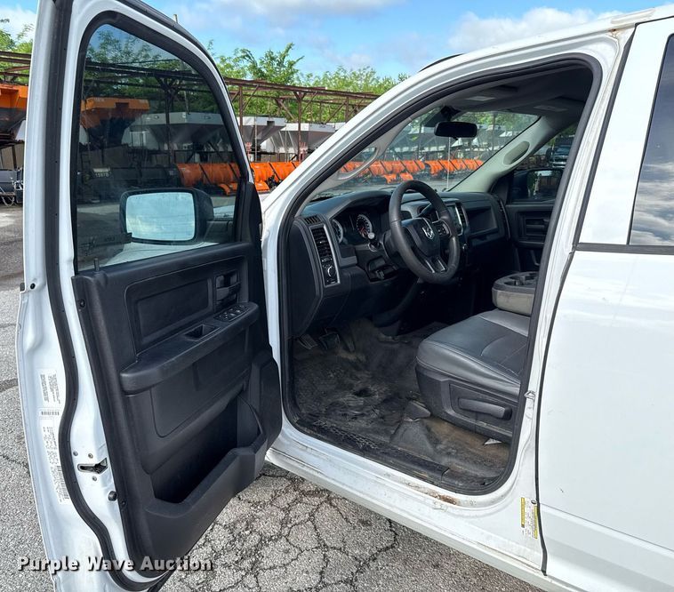 image for item EJ8735 2014 Dodge Ram 1500 Quad Cab pickup truck