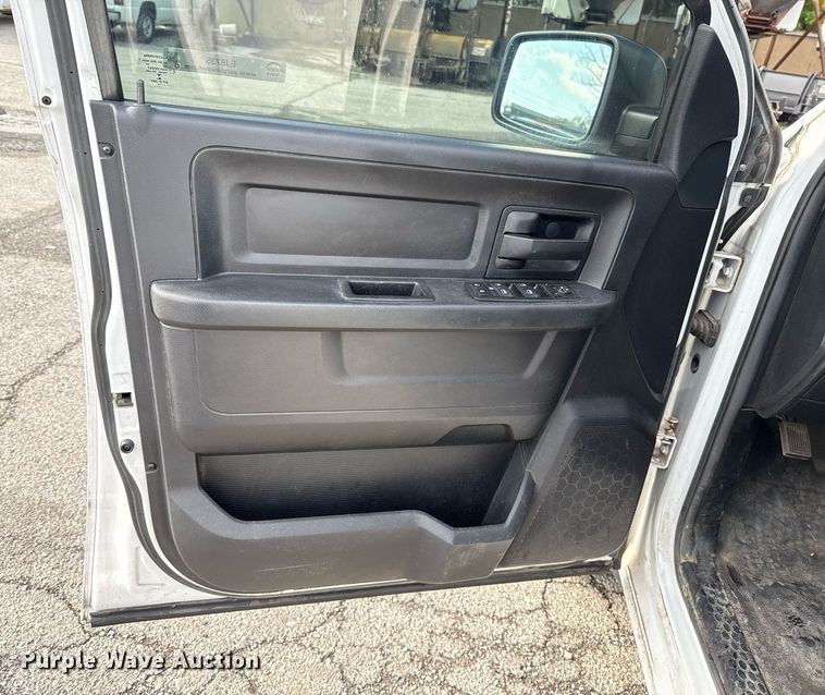 image for item EJ8735 2014 Dodge Ram 1500 Quad Cab pickup truck