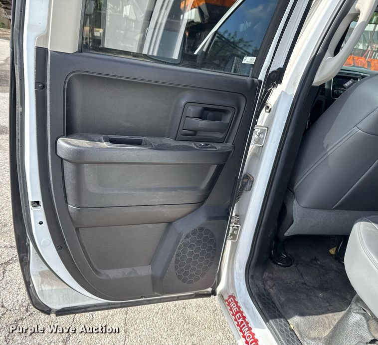 image for item EJ8735 2014 Dodge Ram 1500 Quad Cab pickup truck