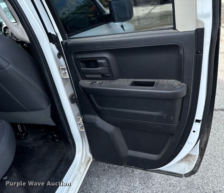 image for item EJ8735 2014 Dodge Ram 1500 Quad Cab pickup truck