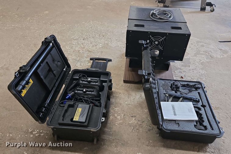 image for item EJ8737 Police equipment