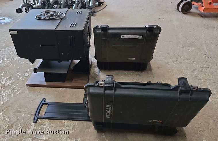 image for item EJ8737 Police equipment