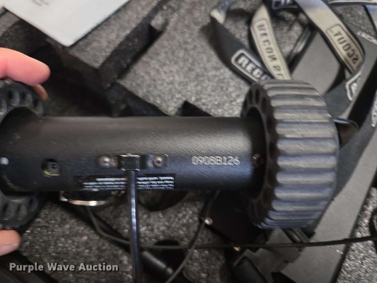 image for item EJ8737 Police equipment