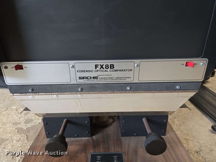 image for item EJ8737 Police equipment