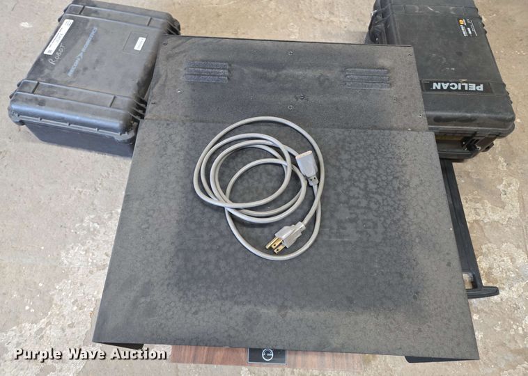 image for item EJ8737 Police equipment