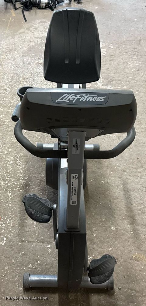 image for item EJ8738 Life Fitness 95Ri recumbent bike