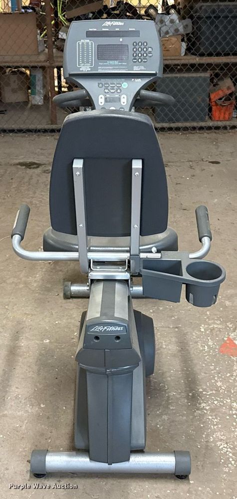 image for item EJ8738 Life Fitness 95Ri recumbent bike