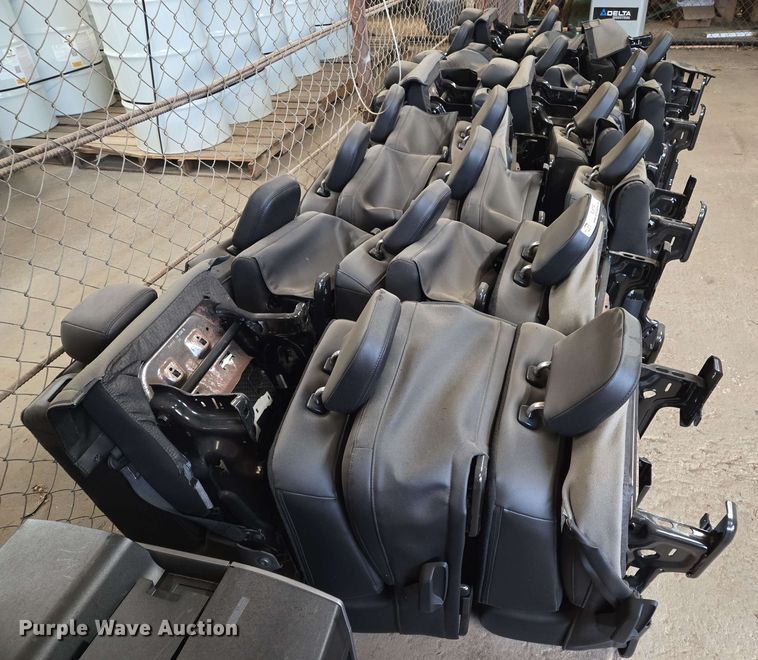 image for item EJ8739 (23) Ford Expedition rear seats