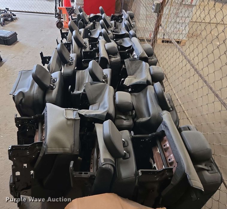 image for item EJ8739 (23) Ford Expedition rear seats
