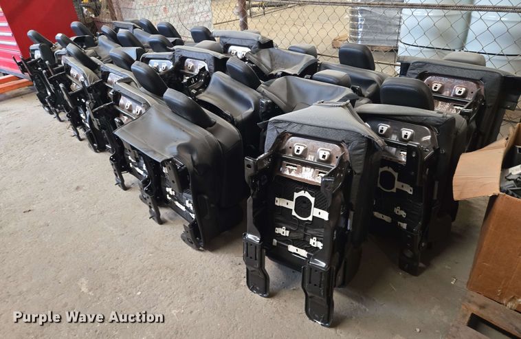 image for item EJ8739 (23) Ford Expedition rear seats