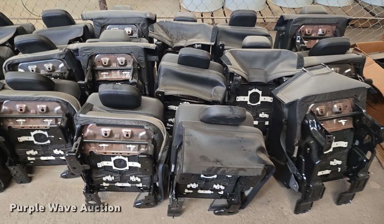 image for item EJ8739 (23) Ford Expedition rear seats