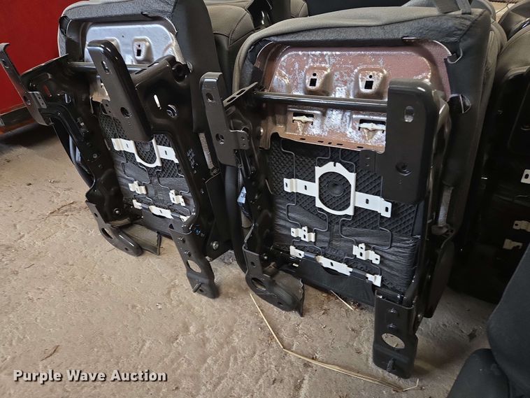 image for item EJ8739 (23) Ford Expedition rear seats