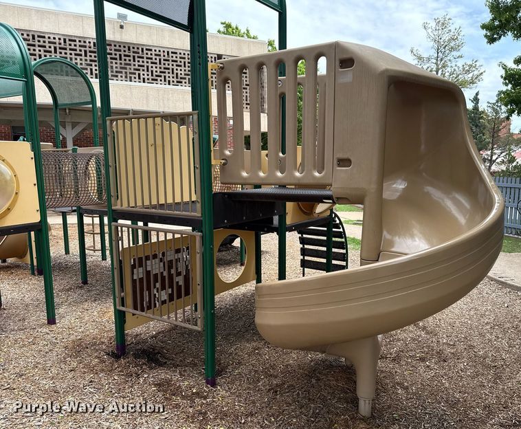 image for item EJ8754 Landscape Structures Sidewinder play ground equipment