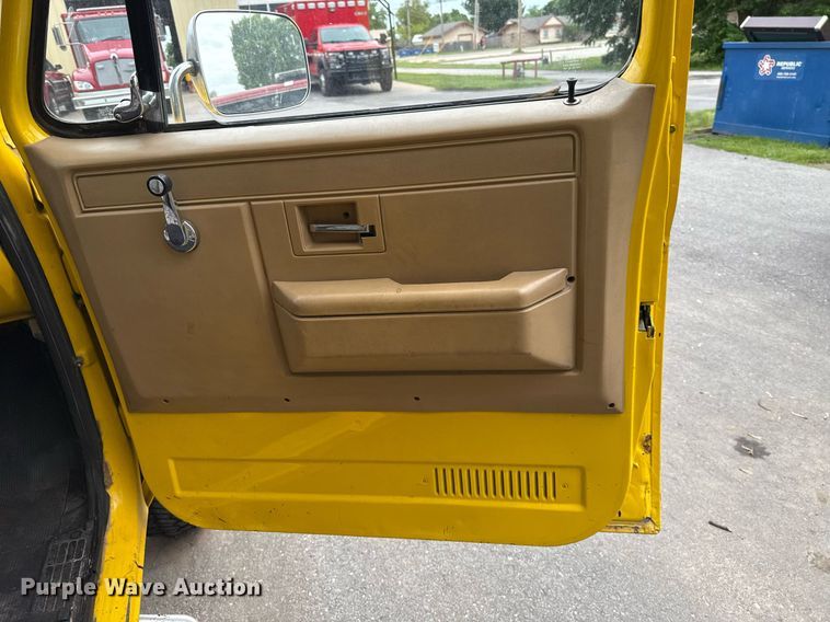 image for item EJ8756 1986 Chevrolet K30 pumper fire truck