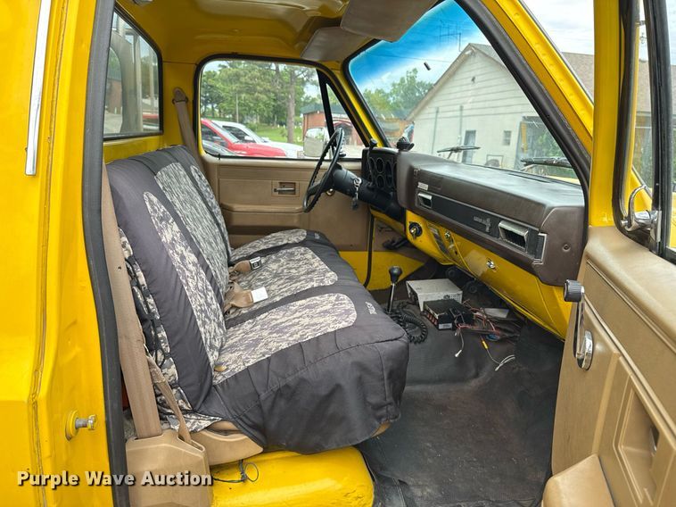 image for item EJ8756 1986 Chevrolet K30 pumper fire truck