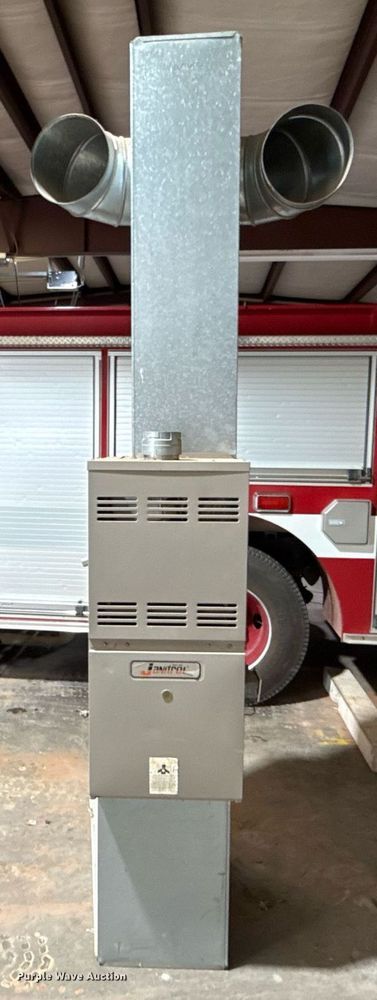 image for item EJ8758 Janitrol heat and air unit