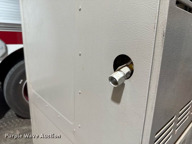 image for item EJ8758 Janitrol heat and air unit