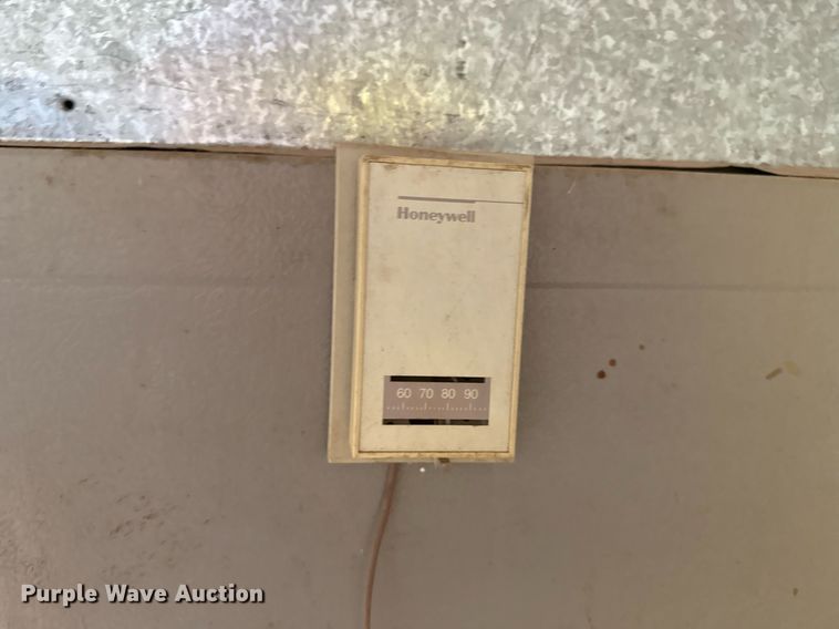 image for item EJ8758 Janitrol heat and air unit