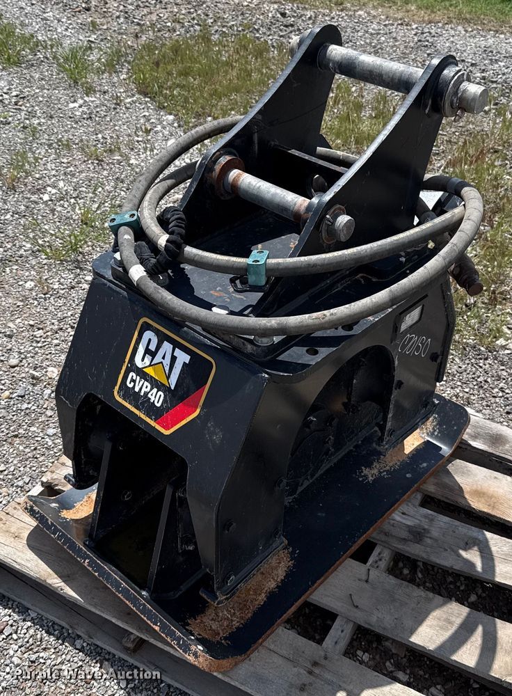 image for item EJ8769 2014 Caterpillar CVP40 excavator plate compactor