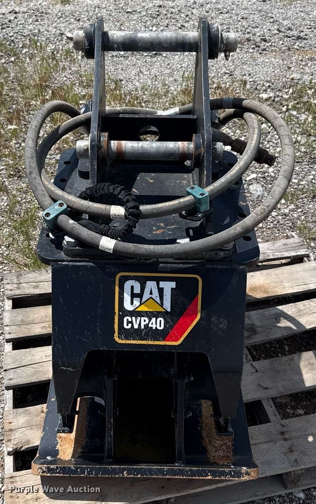 image for item EJ8769 2014 Caterpillar CVP40 excavator plate compactor