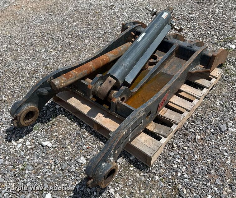 image for item EJ8770 Solesbee's excavator thumb