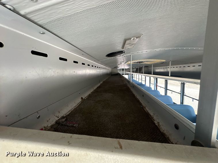 image for item EK0469 2005 Thomas Built Conventional coach bus