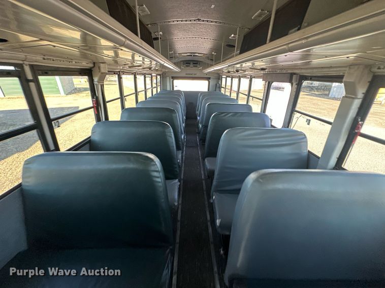 image for item EK0469 2005 Thomas Built Conventional coach bus